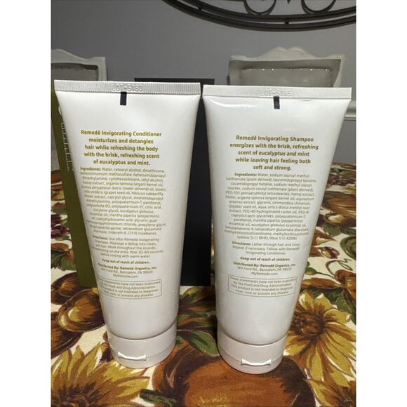 Remede Invigorating Shampoo & Conditioner Set 6oz. Scent of Eucalyptus And Mint - Picture 2 of 3